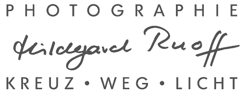 Ausstellung_HRuoff_Logo